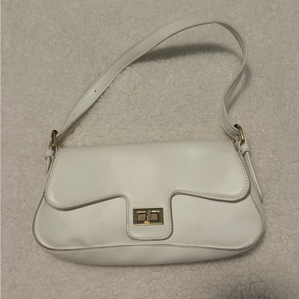 Elegant White Shoulder Bag